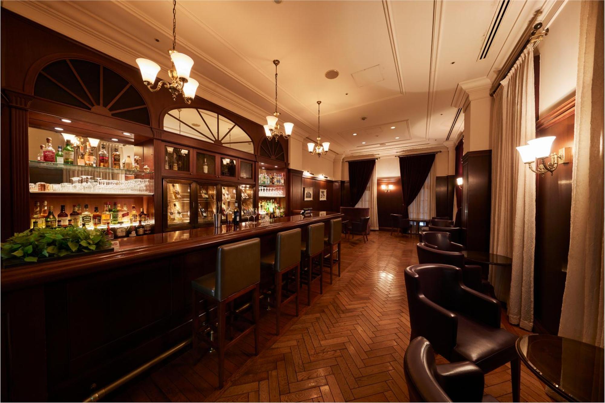 Watermark Hotel Nagasaki Huis Ten Bosch Sasebo Exterior foto The bar at the New York Palace