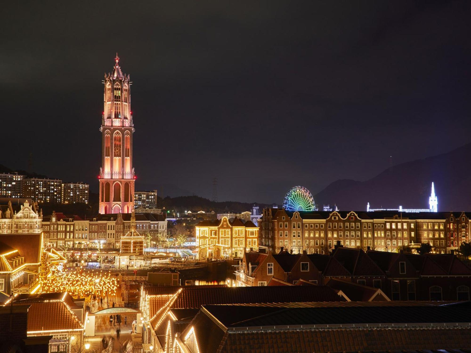 Watermark Hotel Nagasaki Huis Ten Bosch Sasebo Exterior foto The Christmas Market in Salzburg