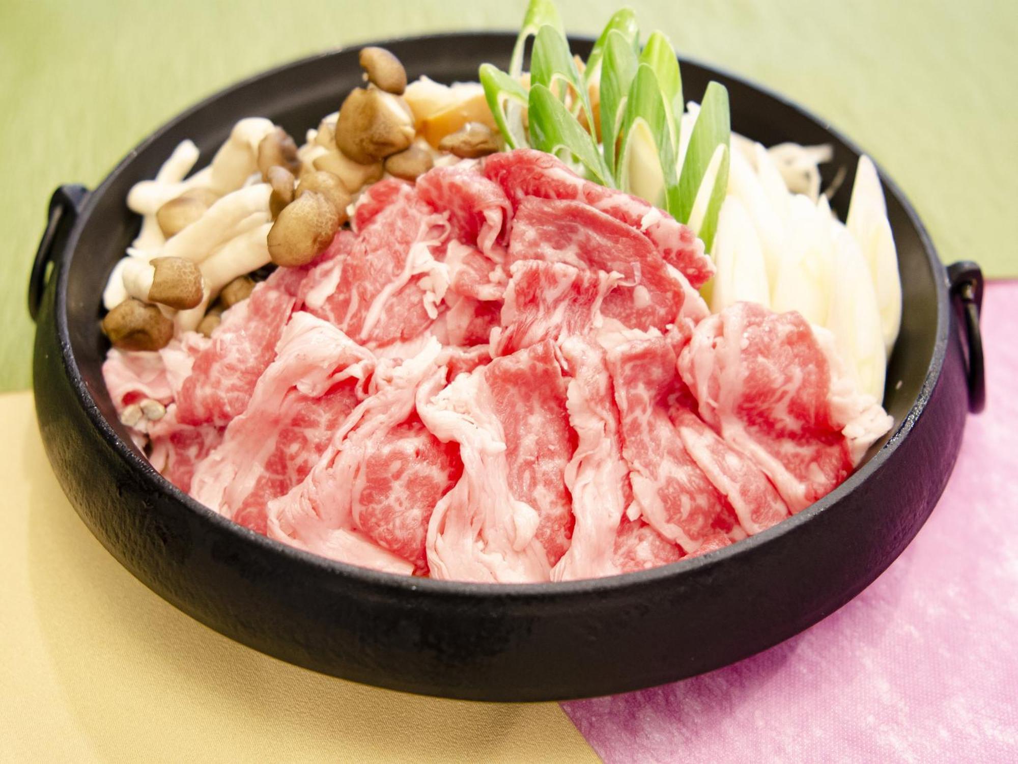 Watermark Hotel Nagasaki Huis Ten Bosch Sasebo Exterior foto A plate of raw beef