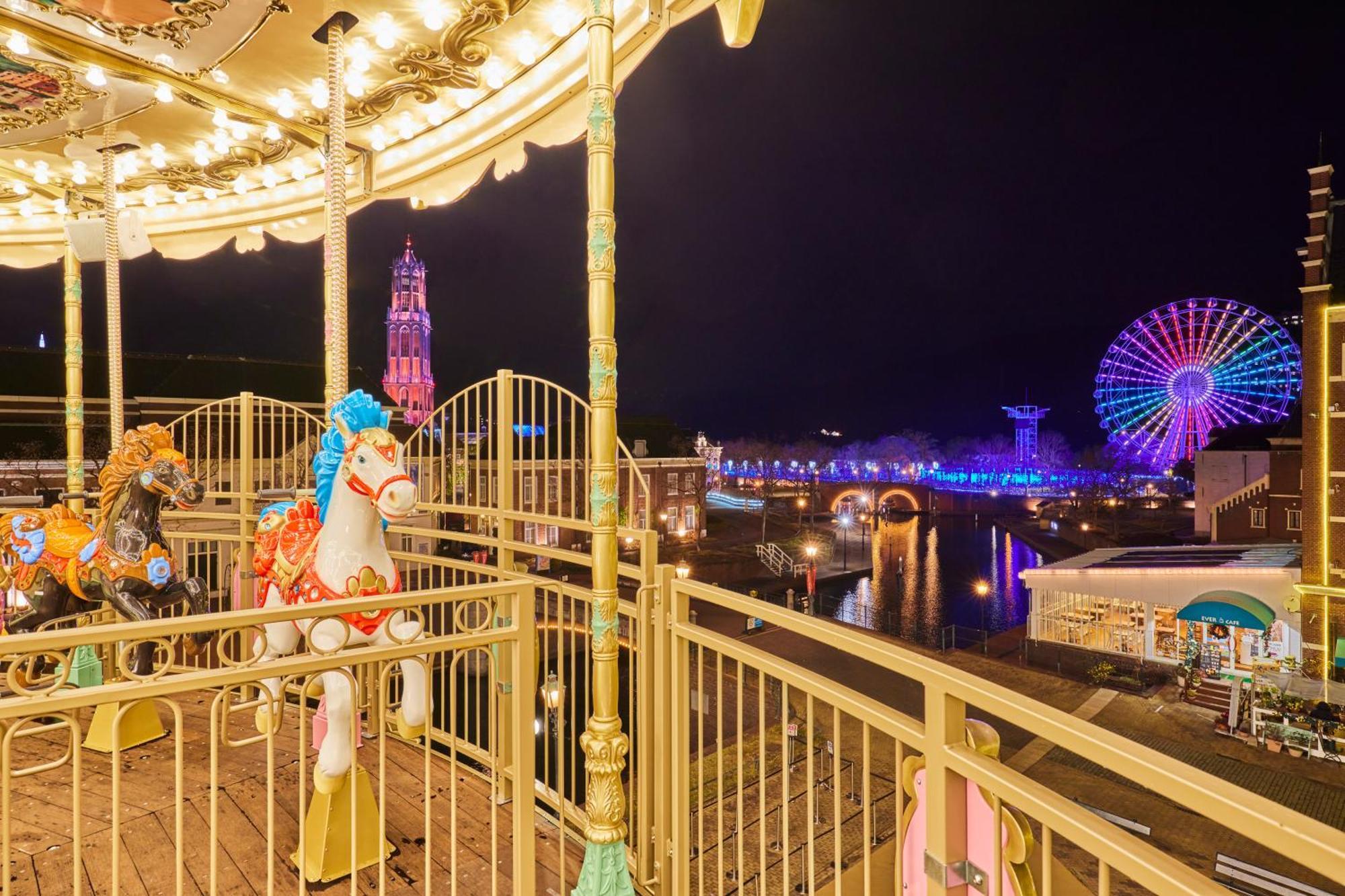 Watermark Hotel Nagasaki Huis Ten Bosch Sasebo Exterior foto View of the park at night