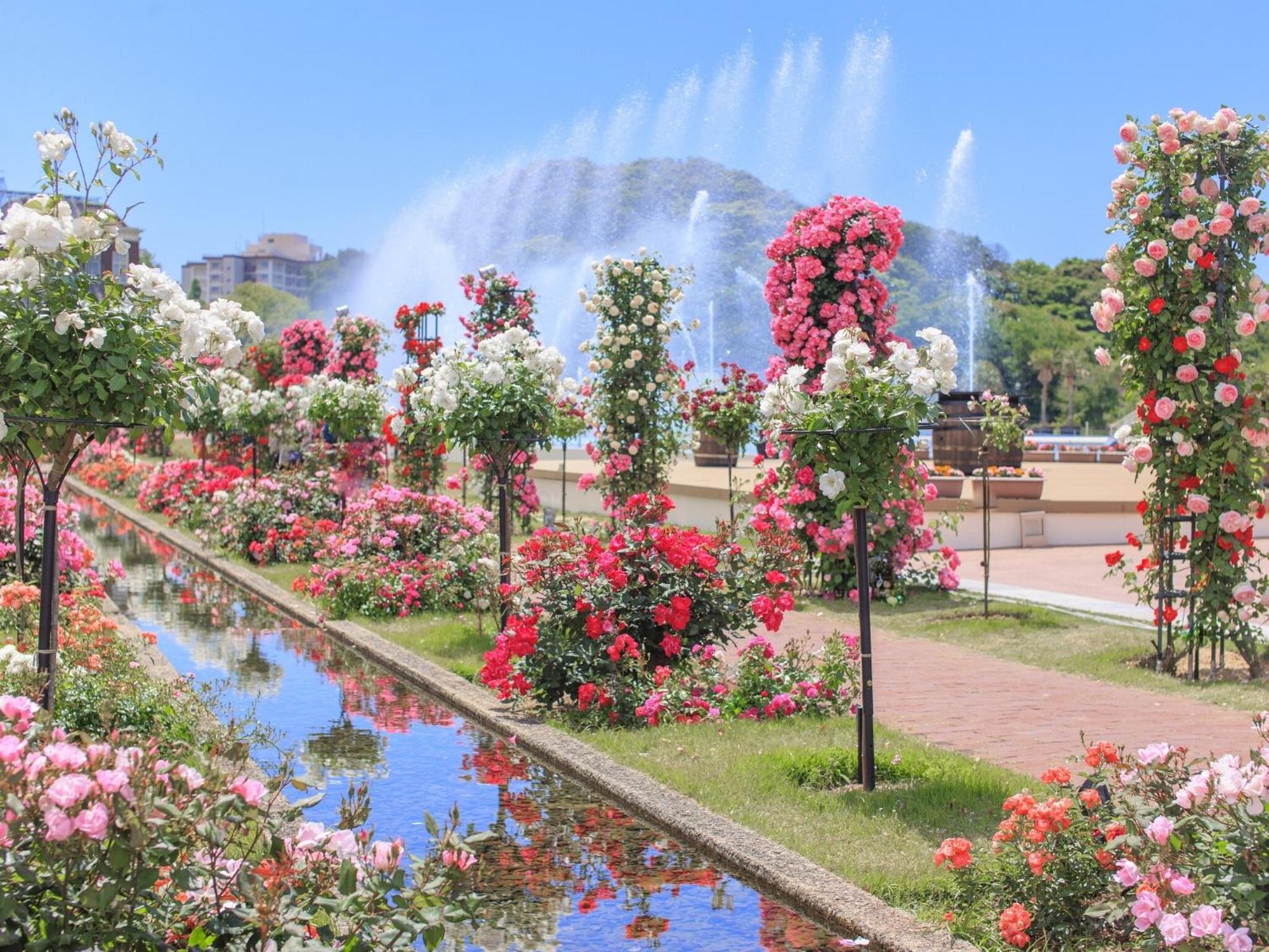 Watermark Hotel Nagasaki Huis Ten Bosch Sasebo Exterior foto The International Rose Test Garden